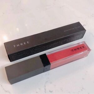 THREE Shimmering Lip Jam / Lip gloss